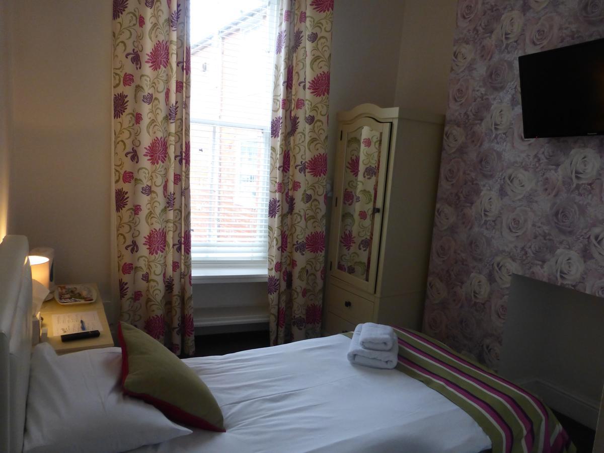 Harry'S Hotel & Restaurant Aberystwyth Dış mekan fotoğraf