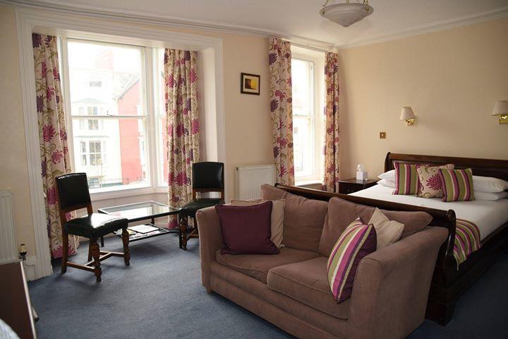 Harry'S Hotel & Restaurant Aberystwyth Dış mekan fotoğraf