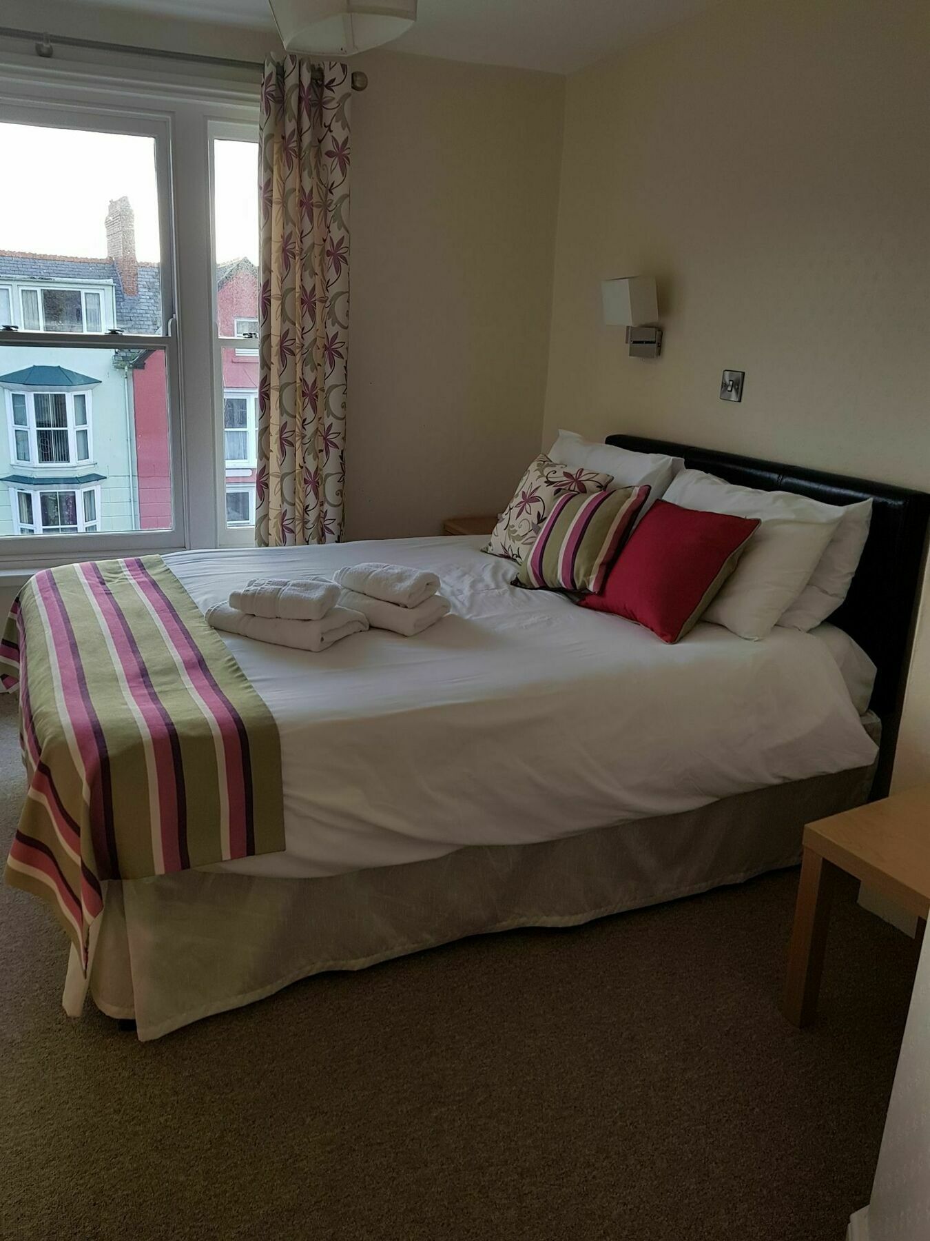 Harry'S Hotel & Restaurant Aberystwyth Dış mekan fotoğraf